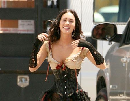 Megan Fox being a prostitute in Jonah Hex (so much for self-respect, then) ...